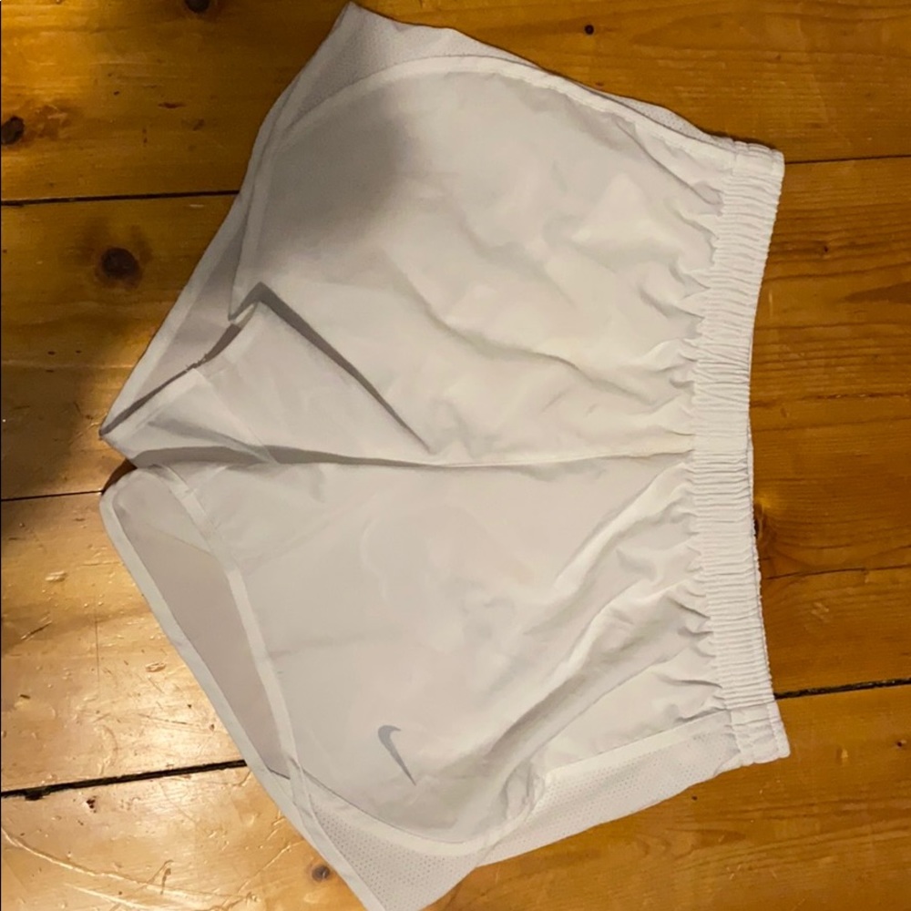 nike running shorts never worn